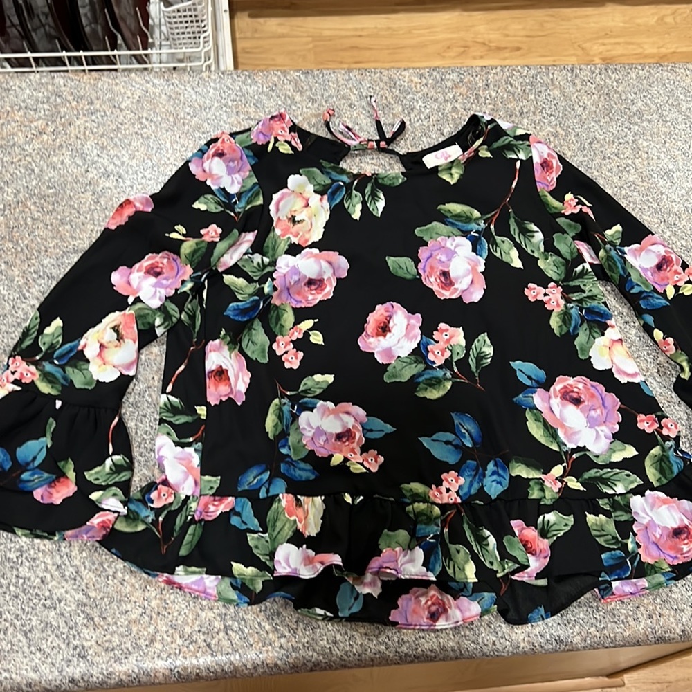GB Girls top size extra large